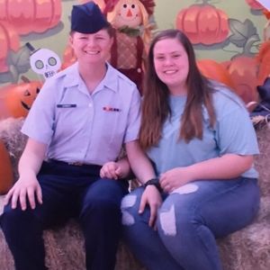 Meet your Posher, Brooke lee